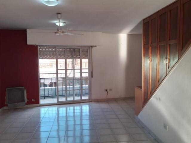 Departamento de 3 habitaciones, ciudad de Plottier