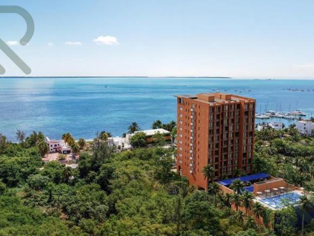 DEPARTAMENTO DE 3 HABITACIONES EN VENTA EN COSTA MUJERES FRENTE A LA PLAYA | CON MUELLE
