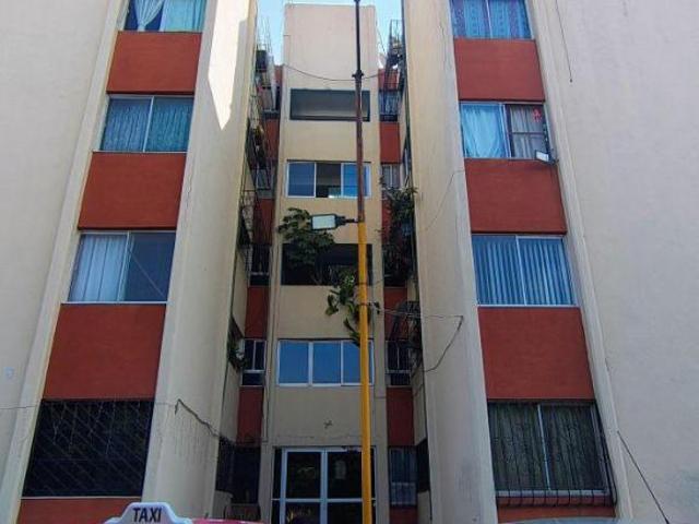 Departamento de 3 Recamaras, 60m2 con Estacionamiento en Tláhuac