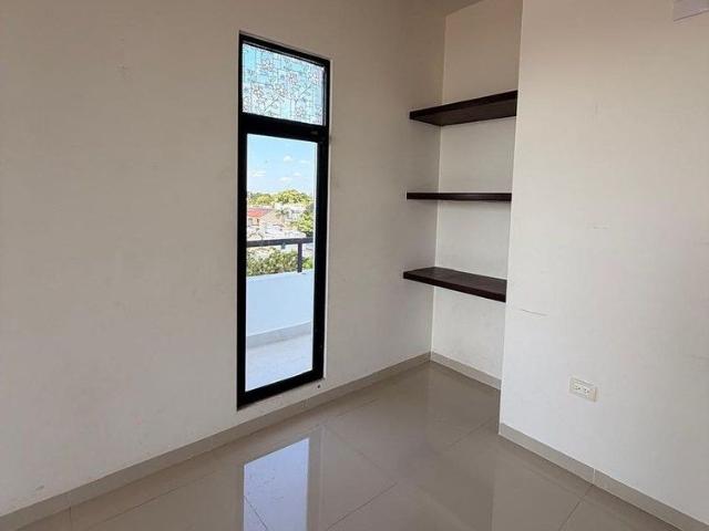 Departamento de 3 Recámaras en renta en Pinos, Mérida