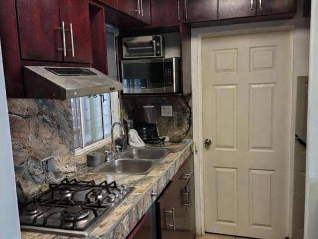 Departamento de 3 recamaras y 2 baños amueblado en venta en Terrazas del Pacifico