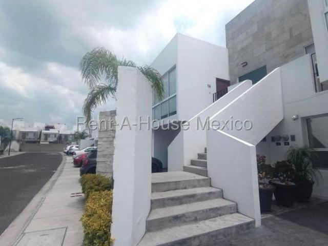 Departamento de 107 m² con 3 recámaras en venta en El Pueblito, Querétaro
