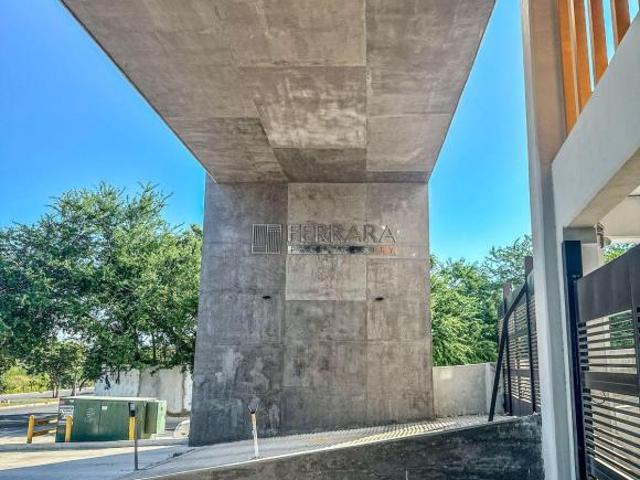 Departamento de 115 m² con 2 recámaras y 2 estacionamientos en venta en Marina Mazatlán FERRARA