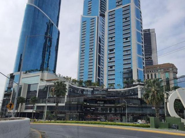 Departamento de 132 m² con 2 recámaras en venta en Valle Oriente en Metropolitan Center T2 Piso 17