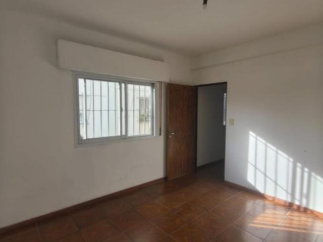 Departamento de 1 dormitorio, Sobre Av San Martín