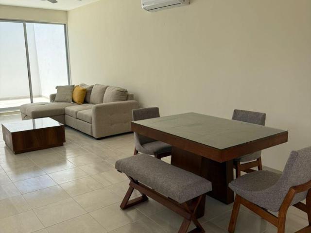 Departamento de 1 recámara, amueblado, en Campocielo