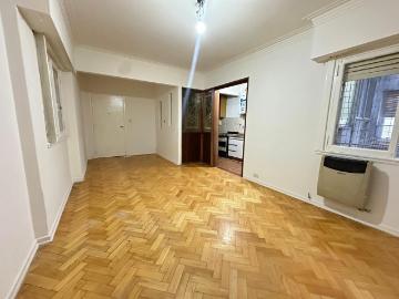 Departamento de 2 ambientes con estudio en alquiler en Caballito