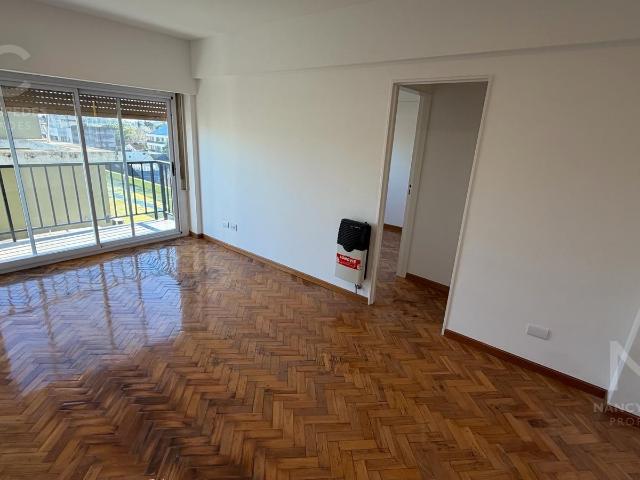 DEPARTAMENTO DE 2 AMBIENTES EN ALQUILER BERNAL ESTE!