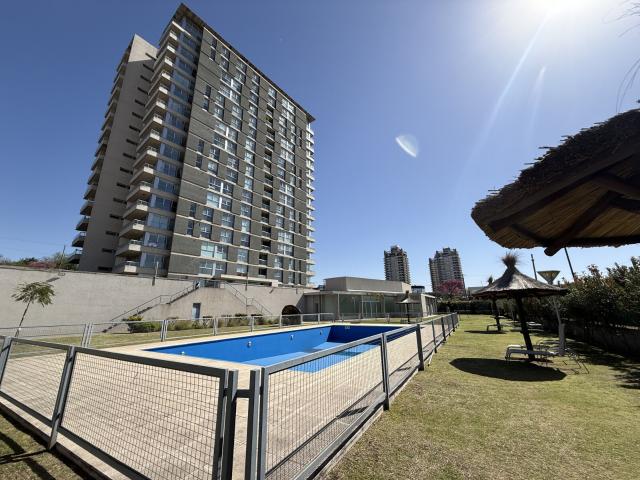 Departamento de 2 dormitorios en alquiler en Torre Milenica V