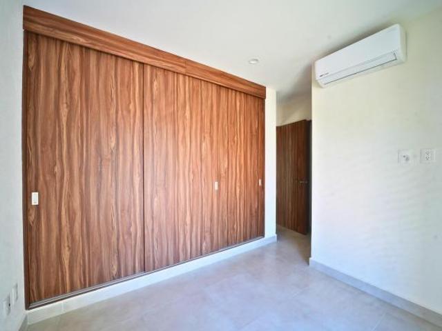 Departamento de 2 recamaras en venta en Puerto Vallarta cerca de la marina