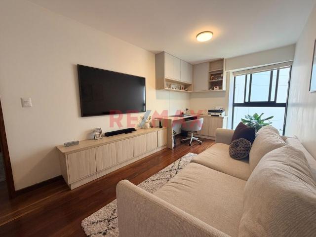 Alquiler De Departamento Amoblado De 78 M² Con 1 Dormitorio Y Estudio En San Isidro
