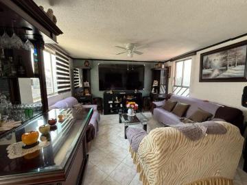 Apartamento en venta en Valenciana IZTAPALAPA - Estacionamiento