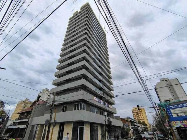 Departamento de categoria de 2 ambientes en Lanús Este
