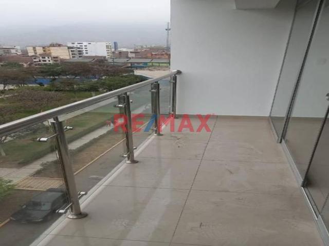 Departamento De Estreno Cerca A La Municipalidad De Los Olivos