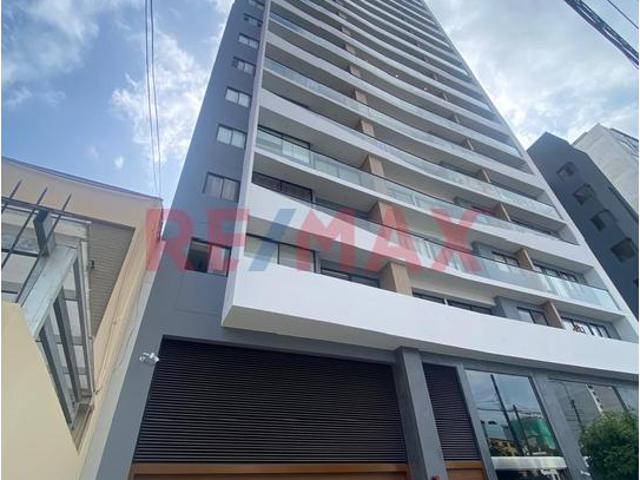 Departamento De Estreno En Miraflores / Entrega Inmediata