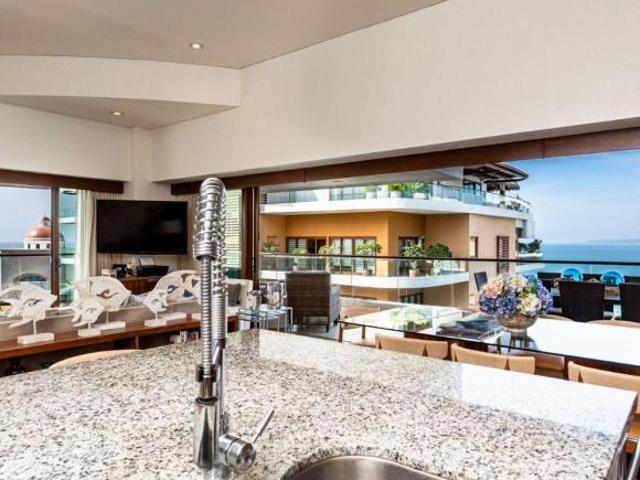 Departamento de lujo Venta con playa nvo vallarta