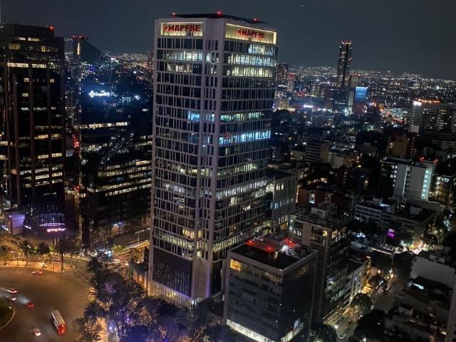 Departamento de Lujo Amueblado en Renta – Reforma 222 | Piso 28 Vista Panorámica