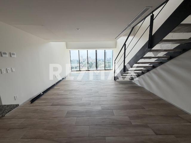 DEPARTAMENTO DE LUJO CON 2 PISOS, DENTRO DE DESARROLLO CON AMENIDADES, PROVIDENCIA GUADALAJARA