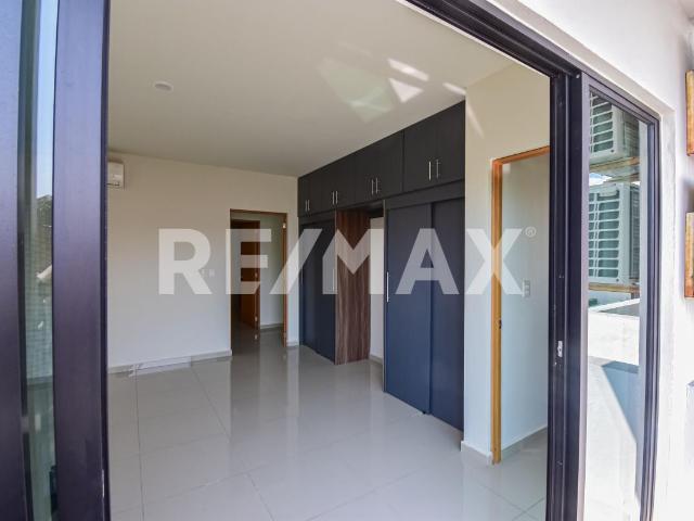 Departamento de Lujo en la Zona Dorada de Mazatlán