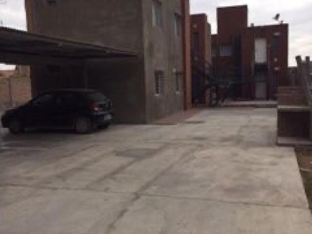 Departamento De Un Dormitorio En Pb Complejo Cerrado Calle Dto Domingo
