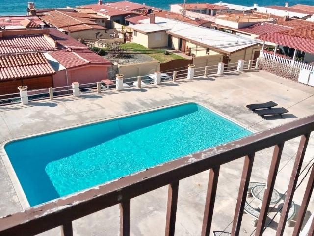 Departamento de una recámara amueblada con vista al mar
