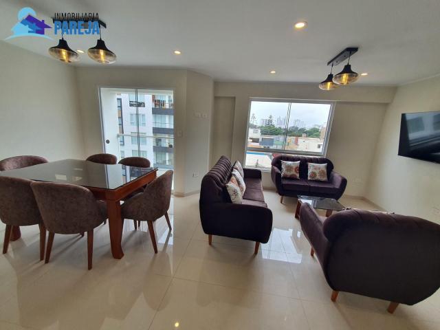 Departamento dúplex amoblado en venta por el Lima Cricket en Magdalena del Mar