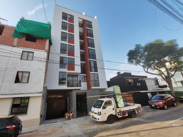 Departamento Duplex de 01 dormitorio y terraza en Venta Pueblo Libre