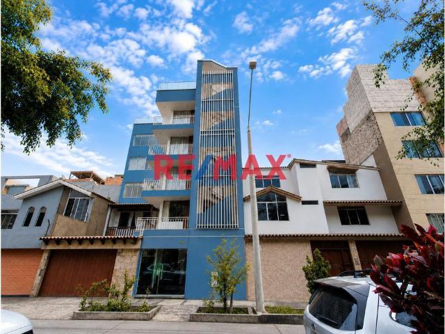 Departamento Duplex En Salamanca Ate | Frente A Parque