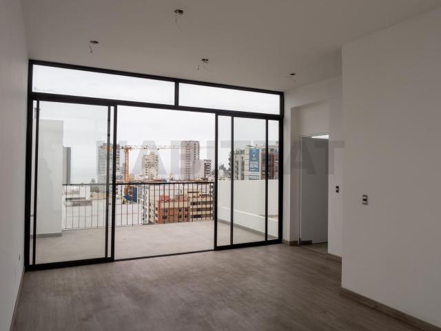 Departamento Dúplex en Venta en Parque Naciones Unidas en Miraflores