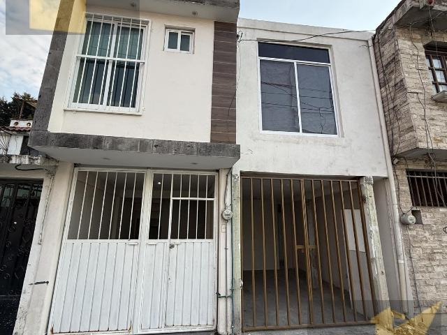 DEPARTAMENTO DUPLEX EN VENTA TOTALMENTE REMODELADO Y A 10 MIN. DE GALER?AS METEPEC Y PABELL?N METEPEC
