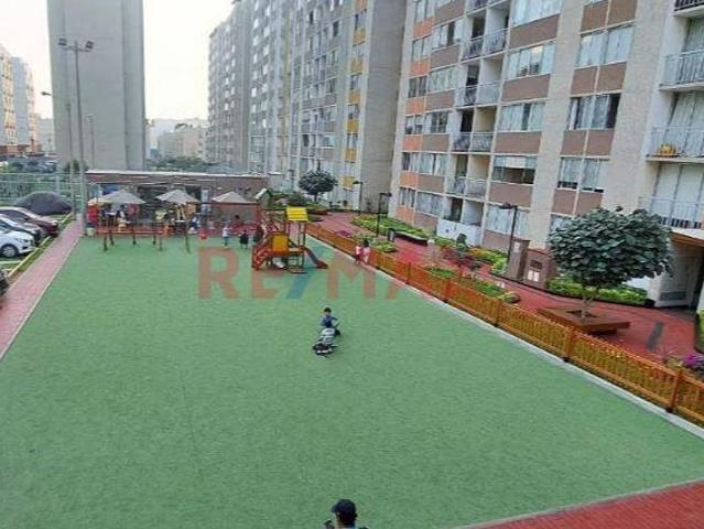 Departamento En Condominio Cerca Al Mall De Comas