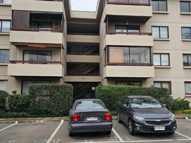 Departamento en condominio cerrado, buena ubicación/comercio