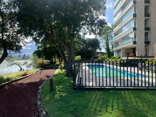 DEPARTAMENTO en condominio con playa y marina a pasos del centro | 2 dormitorios por 7200.00 en Pucón