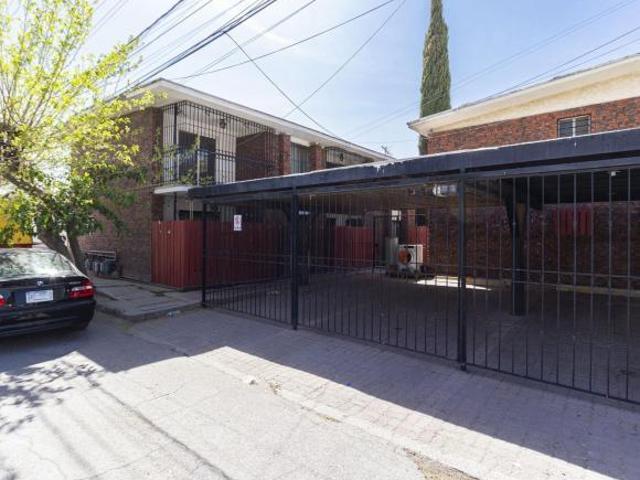 Departamento en Condominio Santa Cecilia por Avenida de la