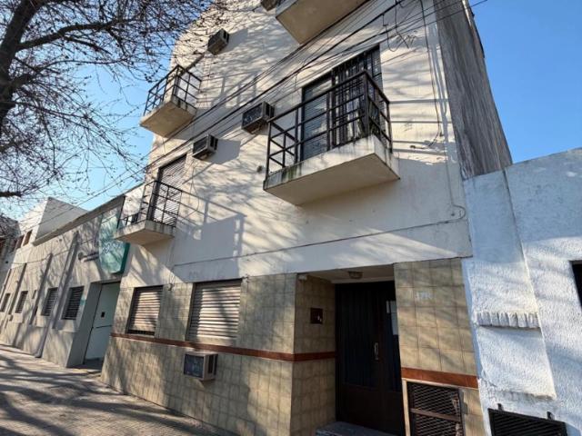 Departamento En Calle 117 1714, La Plata, Argentina