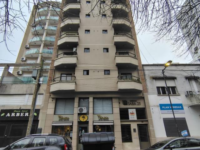 Departamento En Calle 9 1117, La Plata, Argentina