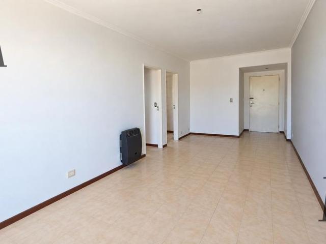 Departamento en calle Buenos Aires, 10° piso