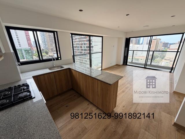 Departamento en Cesar Vallejo limite San Isidro