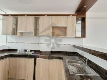 Departamento en cuarto piso en av unin chiclayo