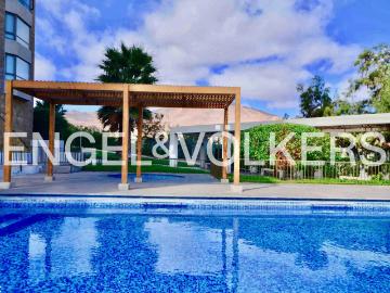 Apartamento en arriendo en Avenida Cerro Paranal - Balcón