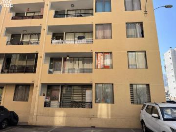 Apartamento en arriendo en Condominio Plaza Norte IV - Estacionamiento