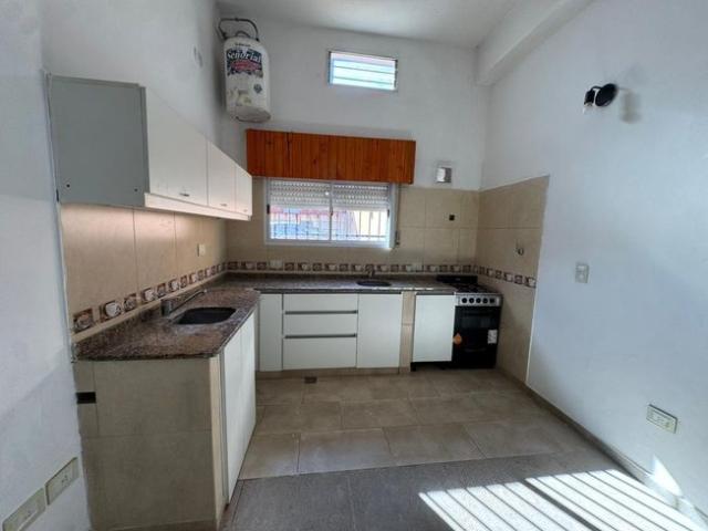 Departamento en Alquiler 3 ambientes Moreno