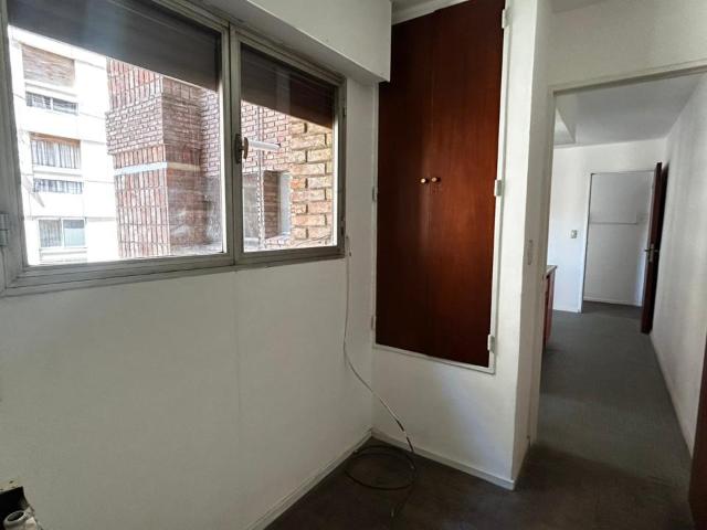 Departamento en Alquiler | 2 Dormitorios con Dependencia | Alberdi | Amplio | Luminoso | 2 Baños