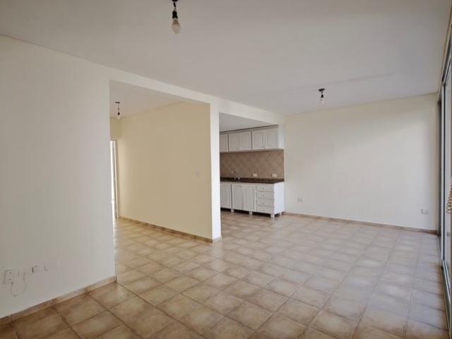 Departamento en alquiler c/ cochera en Maipú