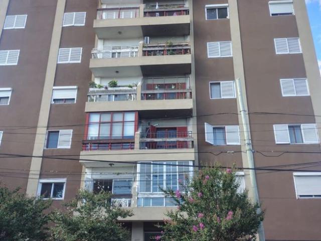 Departamento en alquiler c/ cochera en Otros Barrios