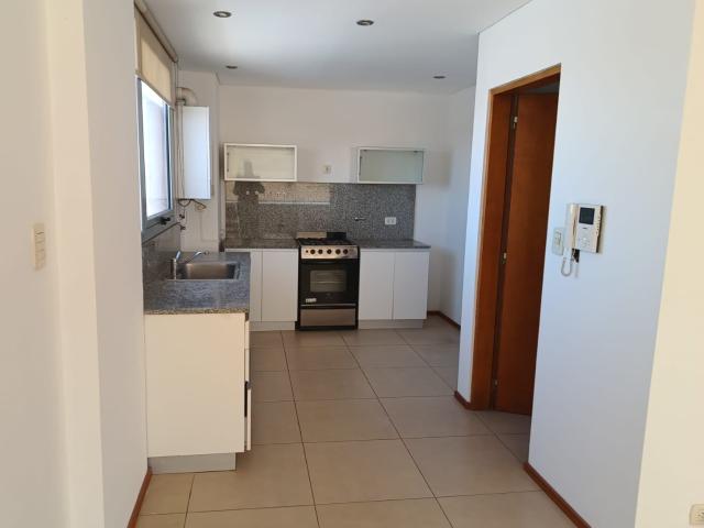 Departamento en alquiler c/ cochera en Junín