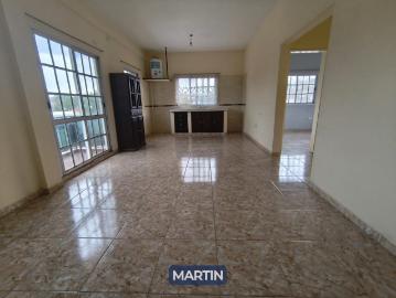 Departamento en alquiler c/ cochera en Villa de Mayo