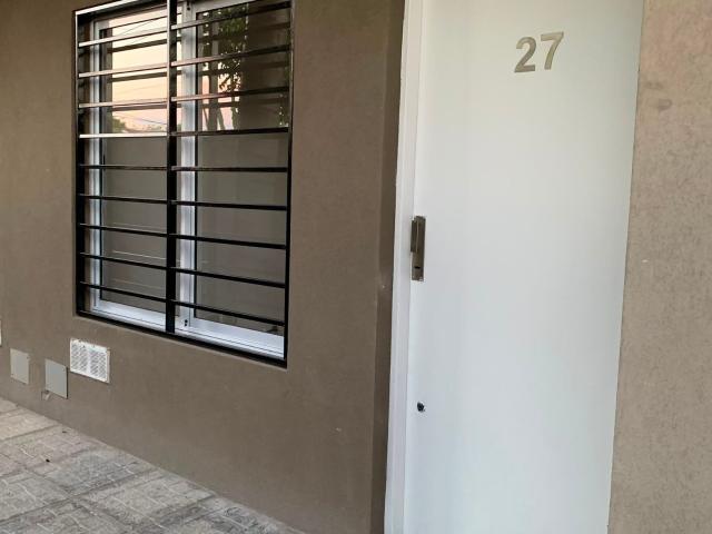 Departamento en alquiler c/ patio y cochera en San Miguel