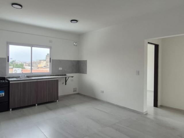 Departamento en alquiler Caseros 3 ambientes