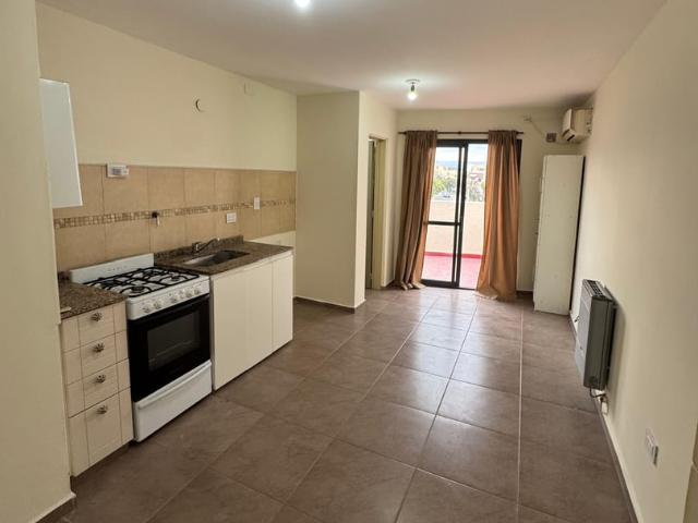 DEPARTAMENTO EN ALQUILER ANUAL EN CENTRO DE CARLOS PAZ